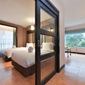 Royal Suite Twin Bed
